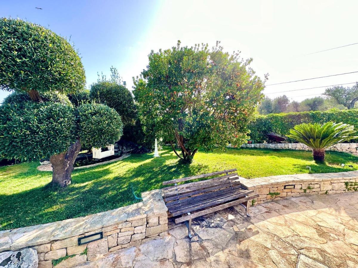 فيلا Trullo Il Carrubo ألبيروبيللو المظهر الخارجي الصورة