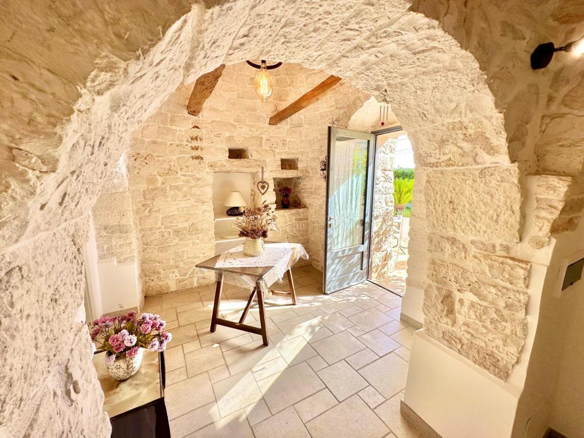فيلا Trullo Il Carrubo ألبيروبيللو المظهر الخارجي الصورة