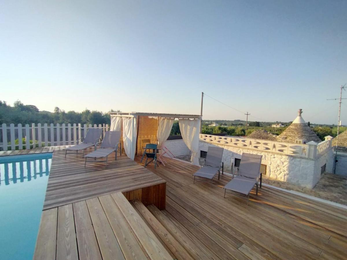 فيلا Trullo Il Carrubo ألبيروبيللو المظهر الخارجي الصورة