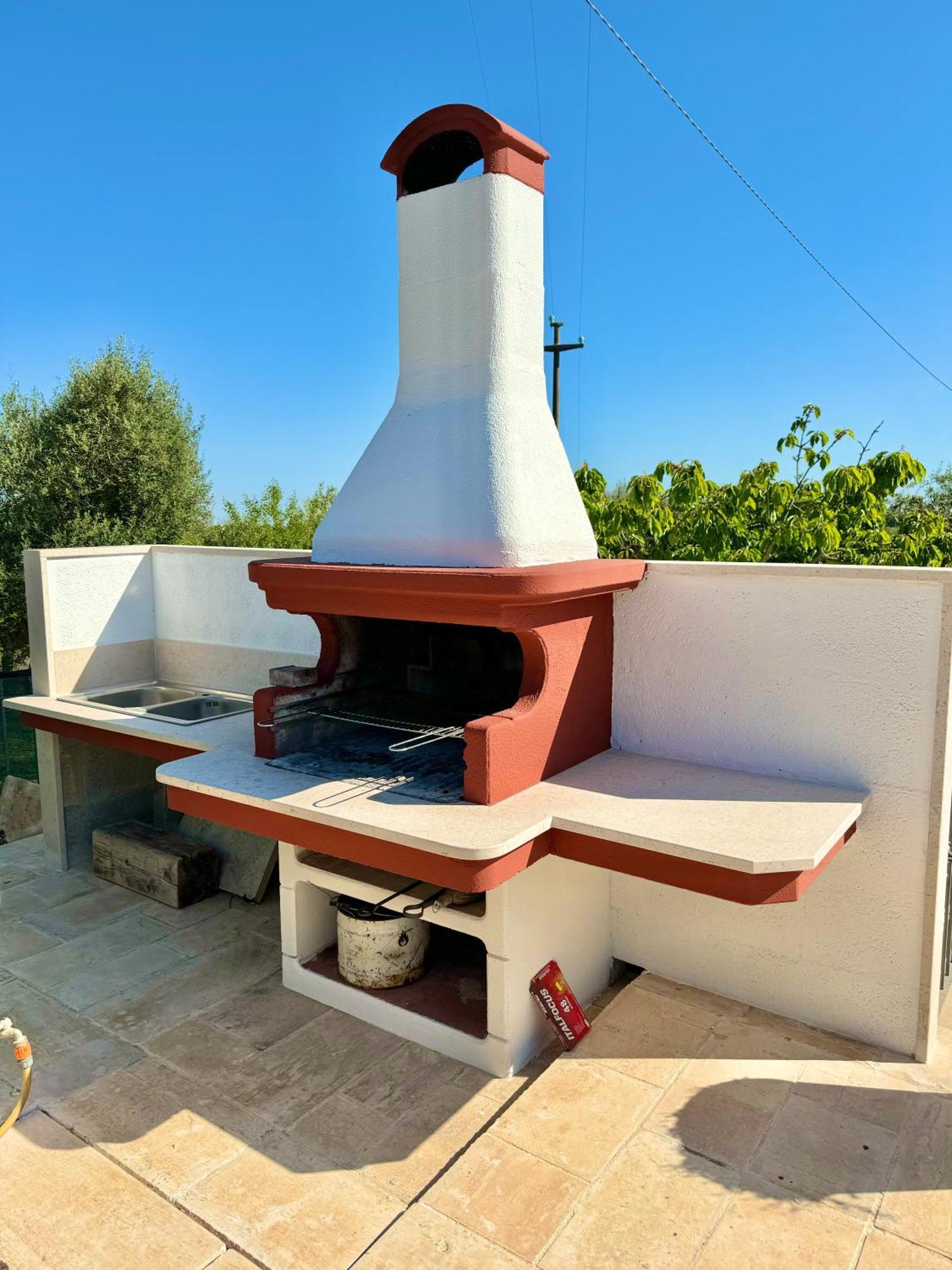 فيلا Trullo Il Carrubo ألبيروبيللو المظهر الخارجي الصورة